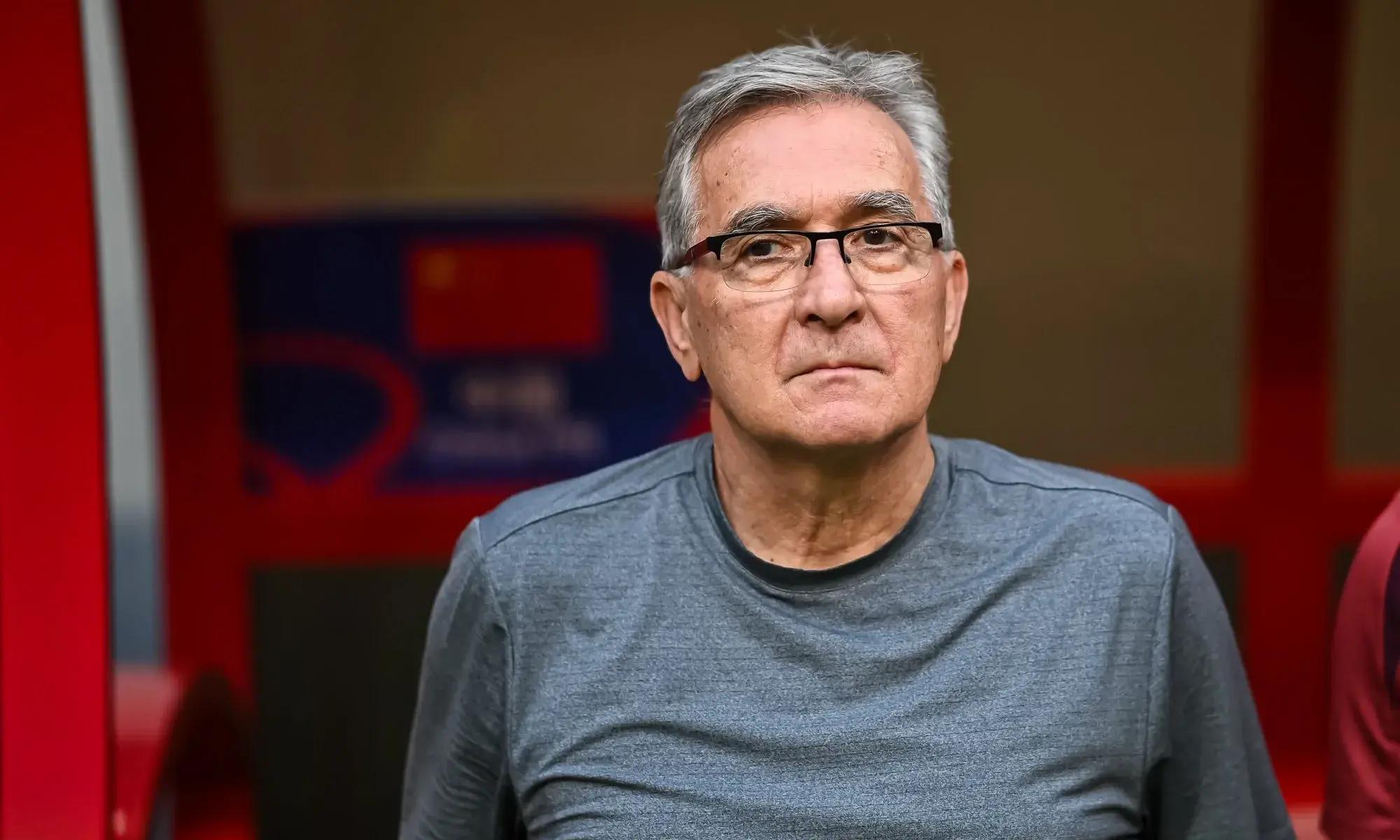 爱游戏娱乐-足球队主教练发声，誓言带队登顶的简单介绍