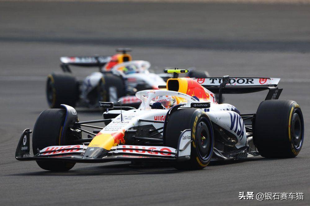 哈斯车队逆转红牛车队，勒克莱尔统治全场