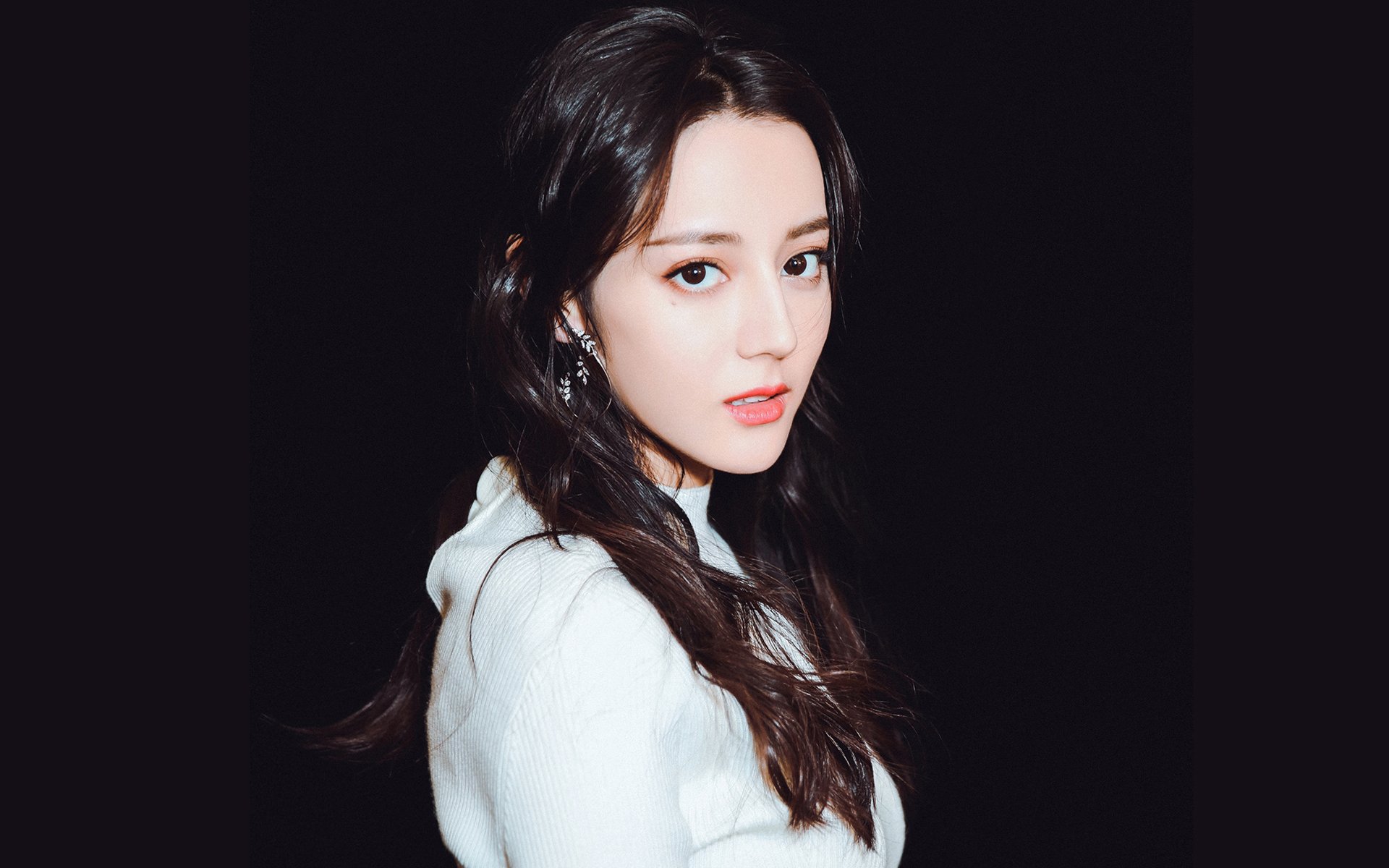 爱游戏在线-楚阿梅尼，一记惊世远射刷新纪录，更用绝杀书写属于里昂的夜晚